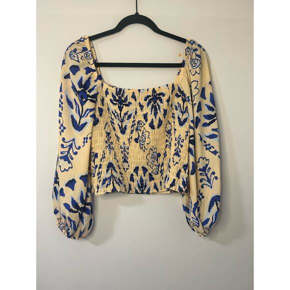 Sienna Sky Tops - NWT Sienna Sky Smocked crop top. Size Large.